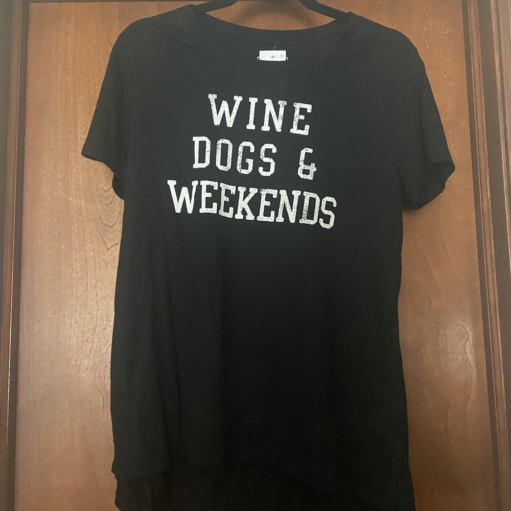 Black women’s tee new with tags.